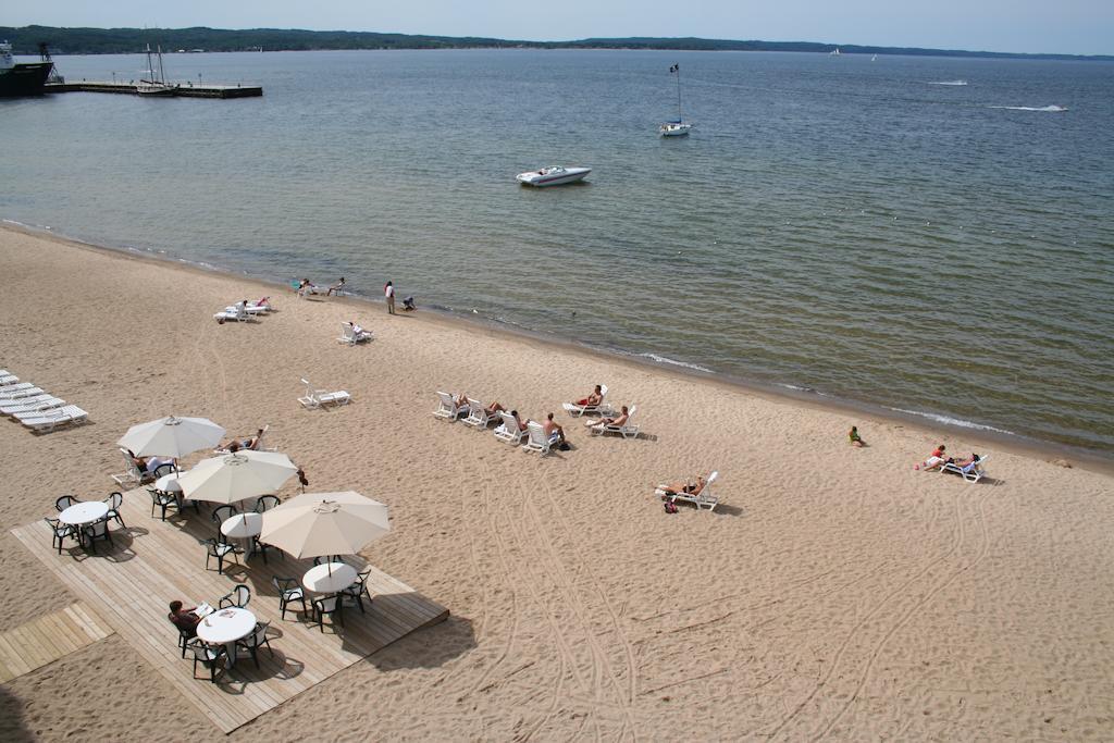 Bayshore Resort Traverse City Exterior foto