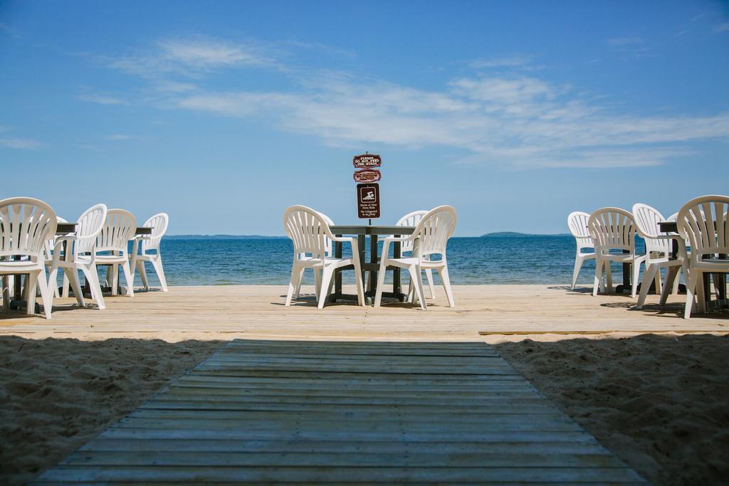 Bayshore Resort Traverse City Exterior foto